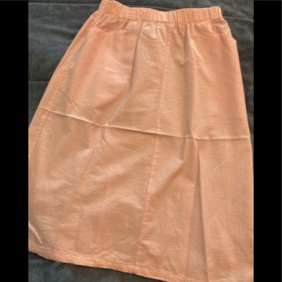 Pink seersucker Skirt with pockets - Almost new - Picture 2 of 6